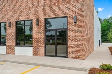 Listing Image #3 - Office for sale at 9305 Wallace Lake Road, Shreveport LA 71106