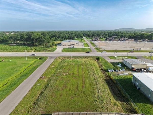 Listing Image #1 - Land for sale at Castle Street, Skiatook OK 74070