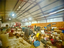 Listing Image #3 - Others for sale at 3320 Old Harrisonburg Road, Jena LA 71342