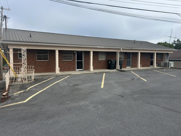 Listing Image #2 - Office for sale at 200 E 1st North Street, Morristown TN 37814 Listing Image #2 - Office for sale at 200 E 1st North Street, Morristown TN 37814