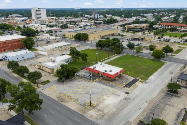 Listing Image #3 - Retail for sale at 15 N 7th St, Temple TX 76502 Listing Image #3 - Retail for sale at 15 N 7th St, Temple TX 76502