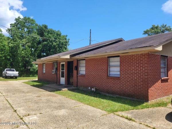 Listing Image #2 - Multi-family for sale at 1114 43rd Avenue, Gulfport MS 39501 Listing Image #2 - Multi-family for sale at 1114 43rd Avenue, Gulfport MS 39501