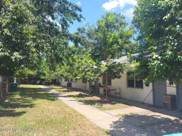 Listing Image #3 - Multi-family for sale at 1114 43rd Avenue, Gulfport MS 39501 Listing Image #3 - Multi-family for sale at 1114 43rd Avenue, Gulfport MS 39501