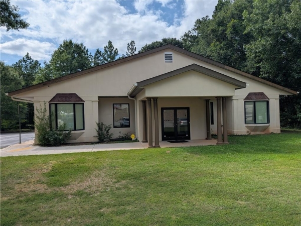 Listing Image #1 - Office for sale at 7446 Covington Highway, Lithonia GA 30058