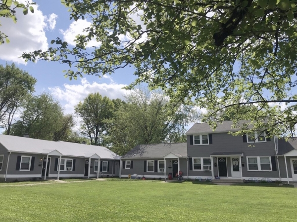 Listing Image #1 - Multi-family for sale at 1917-2011 Sweetbriar Ln, springfield OH 45505