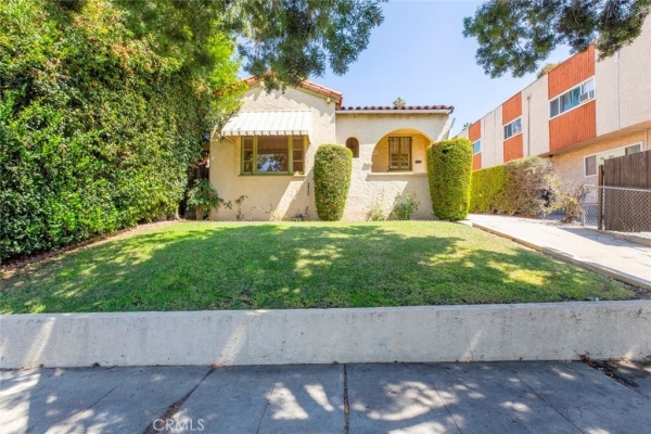 Listing Image #2 - Office for sale at 4909 York, Los Angeles CA 90042 Listing Image #2 - Office for sale at 4909 York, Los Angeles CA 90042