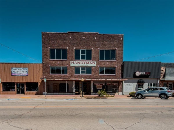 Listing Image #1 - Others for sale at 516 W Chickasha Avenue, Chickasha OK 73018
