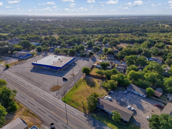 Listing Image #2 - Others for sale at 3617 Bellmead Drive, Bellmead TX 76705