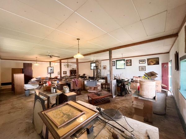 Listing Image #3 - Retail for sale at 101 Luyster St, Koshkonong MO 65692