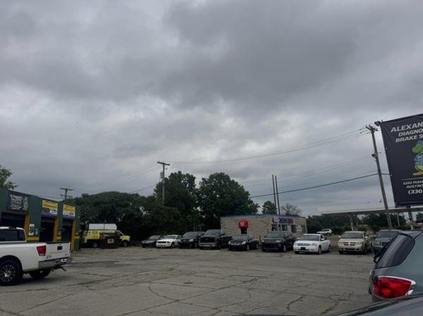 Listing Image #2 - Retail for sale at 5202 Mahoning Ave, Youngstown OH 44515 Listing Image #2 - Retail for sale at 5202 Mahoning Ave, Youngstown OH 44515