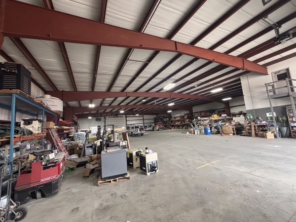 Listing Image #1 - Industrial for sale at 4424 Dickinson Rd, De Pere WI 54115