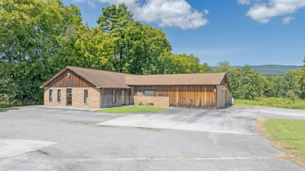 Listing Image #3 - Office for sale at 9961 Rhea County Highway, Dayton TN 37321