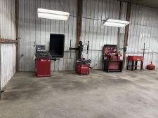 Listing Image #2 - Others for sale at 9071 N N HWY 421, McKee KY 40447