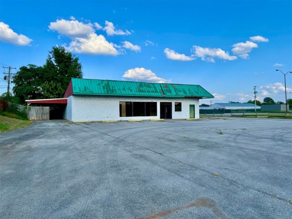 Listing Image #1 - Others for sale at 828 N Main Street, Franklin KY 42134 Listing Image #1 - Others for sale at 828 N Main Street, Franklin KY 42134
