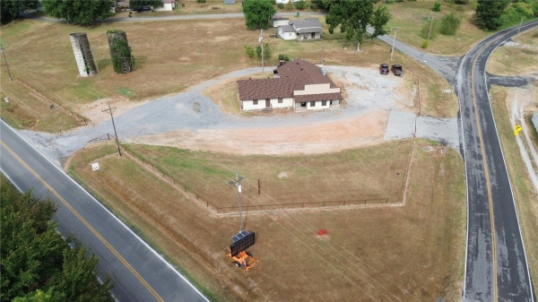 Listing Image #2 - Others for sale at 49 N Route Tt Highway, Noel MO 64854