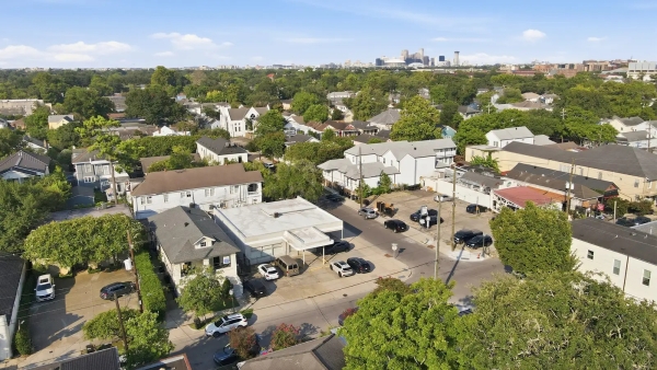 Listing Image #3 - Retail for sale at Call for Offers - 7701 Maple St, New Orleans LA 70118 Listing Image #3 - Retail for sale at Call for Offers - 7701 Maple St, New Orleans LA 70118