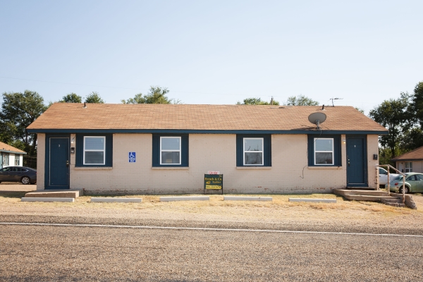 Listing Image #3 - Multi-family for sale at 607 W Wilson St, Borger TX 79007 Listing Image #3 - Multi-family for sale at 607 W Wilson St, Borger TX 79007