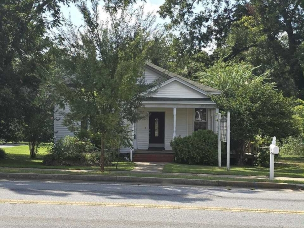 Listing Image #2 - Retail for sale at 185 N Main St, Jonesboro GA 30236 Listing Image #2 - Retail for sale at 185 N Main St, Jonesboro GA 30236