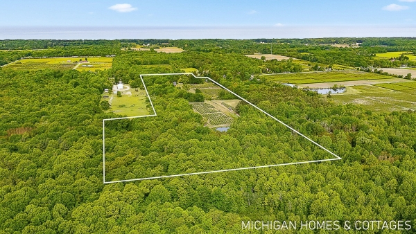 Listing Image #2 - Others for sale at 1661 68th Street, Fennville MI 49408