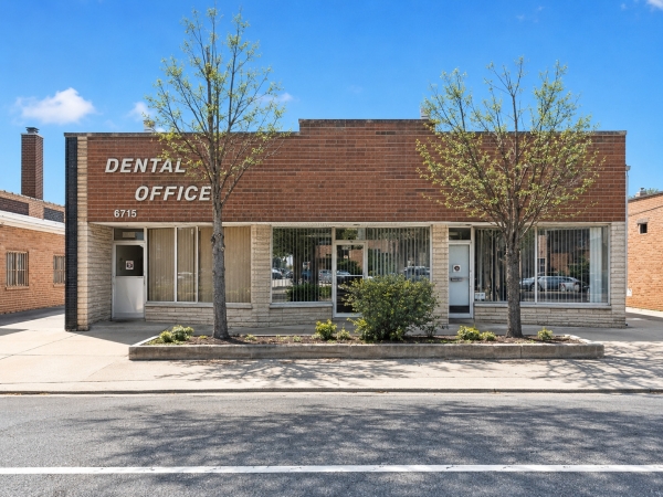 Listing Image #1 - Retail for sale at 6316 N Cicero Avenue, Chicago IL 60646 Listing Image #1 - Retail for sale at 6316 N Cicero Avenue, Chicago IL 60646