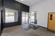 Listing Image #3 - Retail for sale at 195 NW 20th Street Ste A, Waverly IA 50677