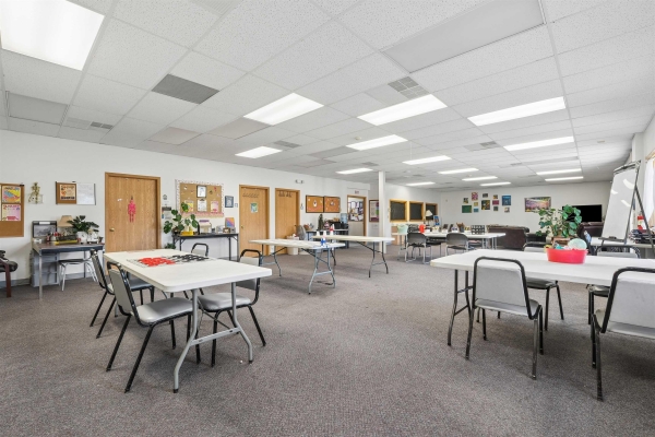 Listing Image #3 - Retail for sale at 1730 E 1st Avenue, Newton IA 50208 Listing Image #3 - Retail for sale at 1730 E 1st Avenue, Newton IA 50208
