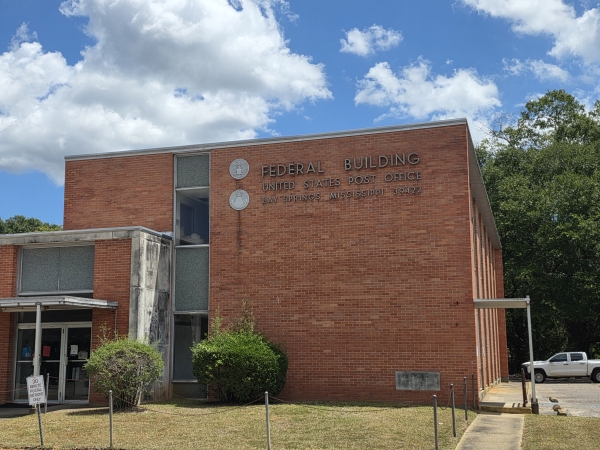 Listing Image #2 - Office for sale at 14 N 3rd Street, Bay Springs MS 39422 Listing Image #2 - Office for sale at 14 N 3rd Street, Bay Springs MS 39422