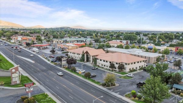Listing Image #3 - Others for sale at 8836 W Gage Blvd , 201B, Kennewick WA 99336