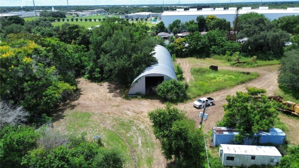 Listing Image #1 - Others for sale at 820 PINE Road, AUBURNDALE FL 33823