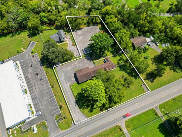 Listing Image #2 - Office for sale at 1063 Louisville Hwy, Goodlettsville TN 37072 Listing Image #2 - Office for sale at 1063 Louisville Hwy, Goodlettsville TN 37072
