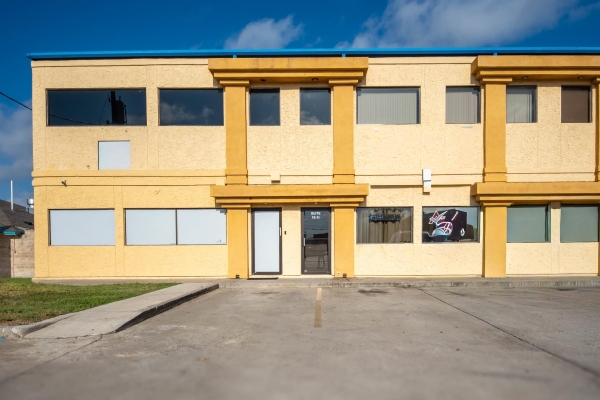 Listing Image #1 - Office for sale at 5918 McPherson Rd, Laredo TX 78041 Listing Image #1 - Office for sale at 5918 McPherson Rd, Laredo TX 78041