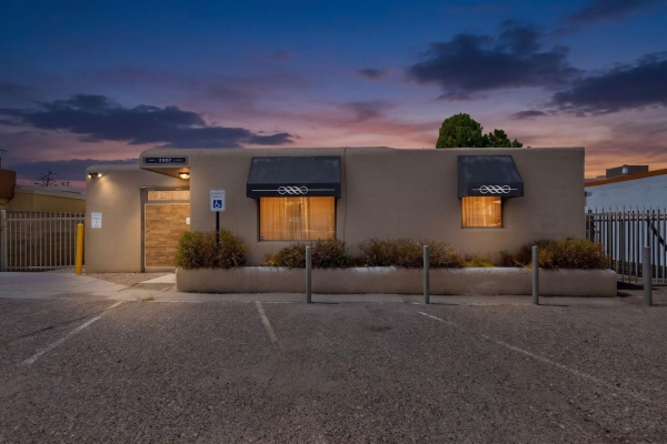 Listing Image #1 - Retail for sale at 2907 San Mateo Boulevard NE, Albuquerque NM 87110