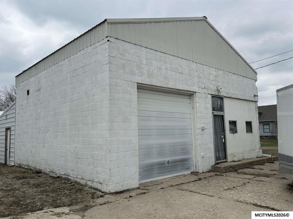 Listing Image #2 - Industrial for sale at 184 2nd St NE, Britt IA 50423 Listing Image #2 - Industrial for sale at 184 2nd St NE, Britt IA 50423