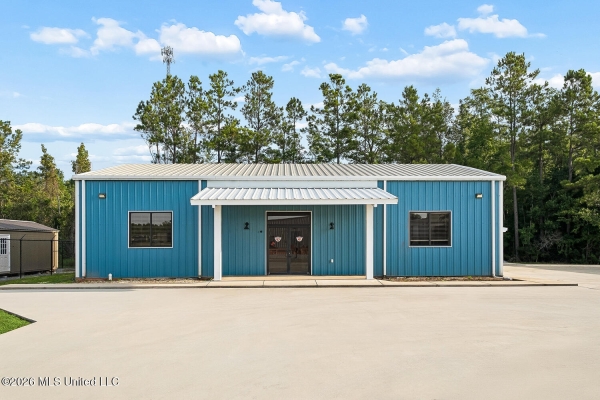 Listing Image #1 - Retail for sale at 106 Haydon Oaks Drive, Picayune MS 39466 Listing Image #1 - Retail for sale at 106 Haydon Oaks Drive, Picayune MS 39466