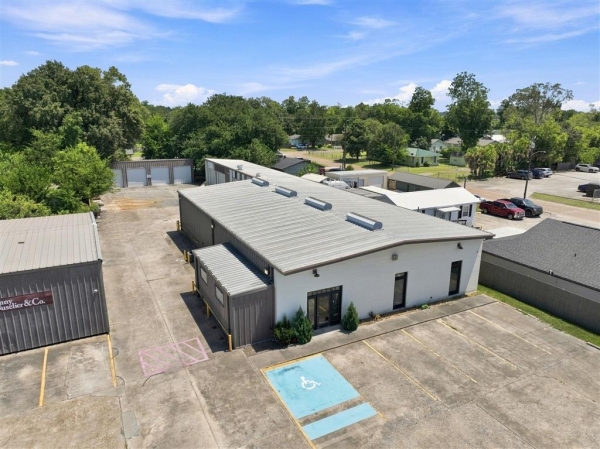 Listing Image #1 - Others for sale at 3019 Kirkman Street, Lake Charles LA 70601