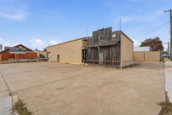 Listing Image #1 - Industrial for sale at 1801 Franklin Ave, Waco TX 76701 Listing Image #1 - Industrial for sale at 1801 Franklin Ave, Waco TX 76701