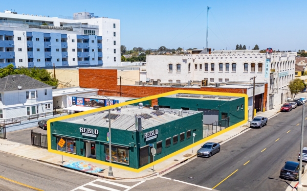 Listing Image #1 - Retail for sale at 402 W 5th Street, San Pedro CA 90731