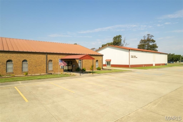 Listing Image #1 - Others for sale at 951 S Kingshighway, Sikeston MO 63801 Listing Image #1 - Others for sale at 951 S Kingshighway, Sikeston MO 63801