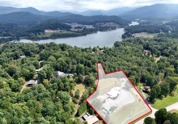 Listing Image #3 - Others for sale at 501 Sunnyside Shore Rd, Hiawassee GA 30546 Listing Image #3 - Others for sale at 501 Sunnyside Shore Rd, Hiawassee GA 30546