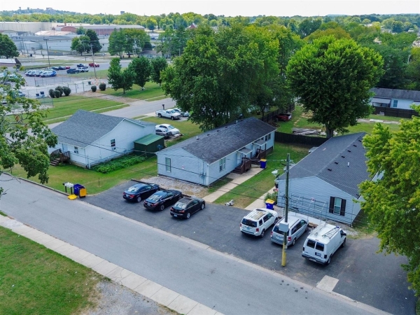 Listing Image #1 - Multi-family for sale at 1004 Lewis Avenue, Bowling Green KY 42101 Listing Image #1 - Multi-family for sale at 1004 Lewis Avenue, Bowling Green KY 42101
