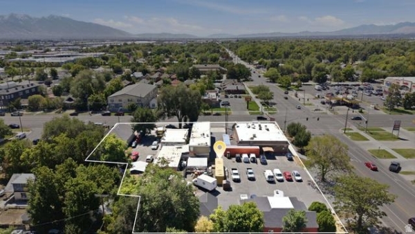 Listing Image #3 - Retail for sale at 775 S 900 W, Salt Lake City UT 84104 Listing Image #3 - Retail for sale at 775 S 900 W, Salt Lake City UT 84104