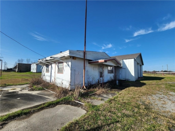 Listing Image #3 - Others for sale at 602 Engineers Road, Belle Chasse LA 70037