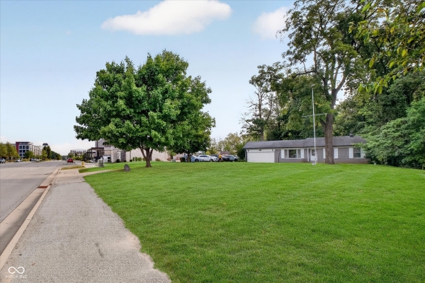 Listing Image #2 - Office for sale at 12779 N Old Meridian Street, Carmel IN 46032 Listing Image #2 - Office for sale at 12779 N Old Meridian Street, Carmel IN 46032
