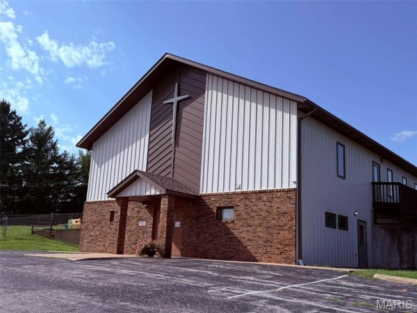 Listing Image #2 - Others for sale at 435 Head Lane, Hannibal MO 63401 Listing Image #2 - Others for sale at 435 Head Lane, Hannibal MO 63401