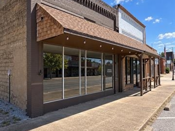 Listing Image #1 - Retail for sale at 1313 Commercial Avenue, Mounds OK 74047 Listing Image #1 - Retail for sale at 1313 Commercial Avenue, Mounds OK 74047