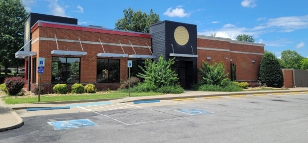 Listing Image #1 - Retail for sale at 819 Memorial Blvd, Murfreesboro TN 37129 Listing Image #1 - Retail for sale at 819 Memorial Blvd, Murfreesboro TN 37129