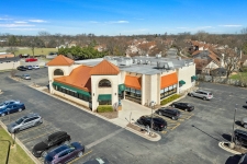 Retail for sale in Addison, IL