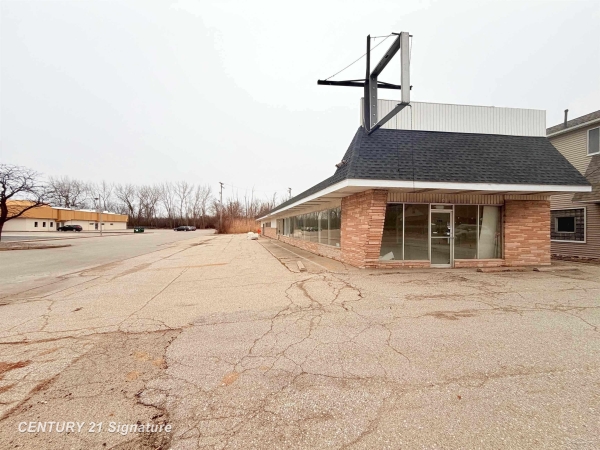 Listing Image #1 - Others for sale at 2714 Center, Essexville MI 48732