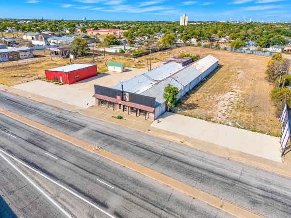 Listing Image #1 - Industrial for sale at 2722 Texas Avenue, Lubbock TX 79411 Listing Image #1 - Industrial for sale at 2722 Texas Avenue, Lubbock TX 79411