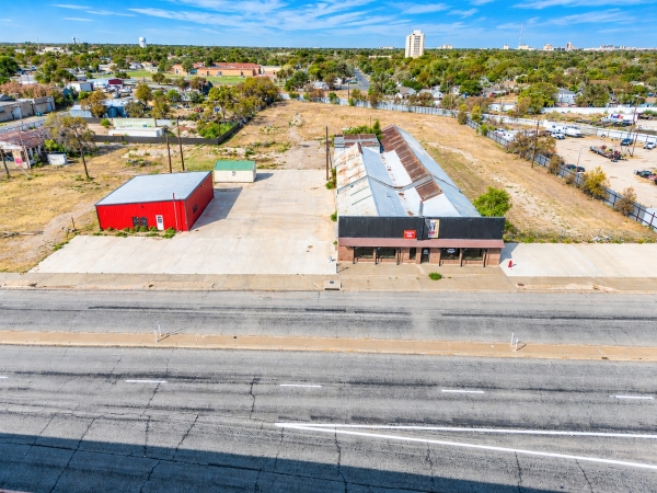 Listing Image #3 - Industrial for sale at 2722 Texas Avenue, Lubbock TX 79411 Listing Image #3 - Industrial for sale at 2722 Texas Avenue, Lubbock TX 79411